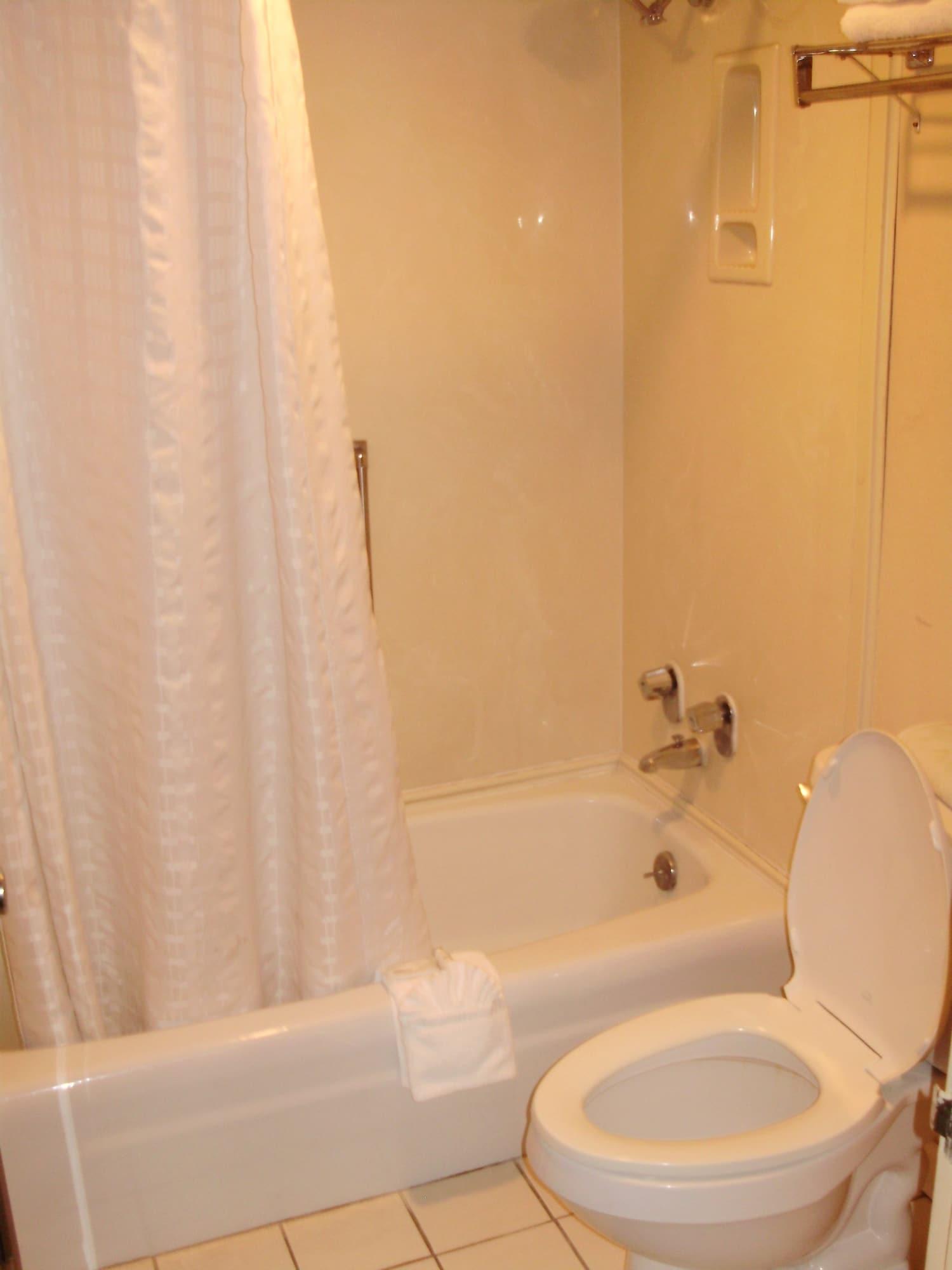 Trade Winds Central Inn Талса Экстерьер фото